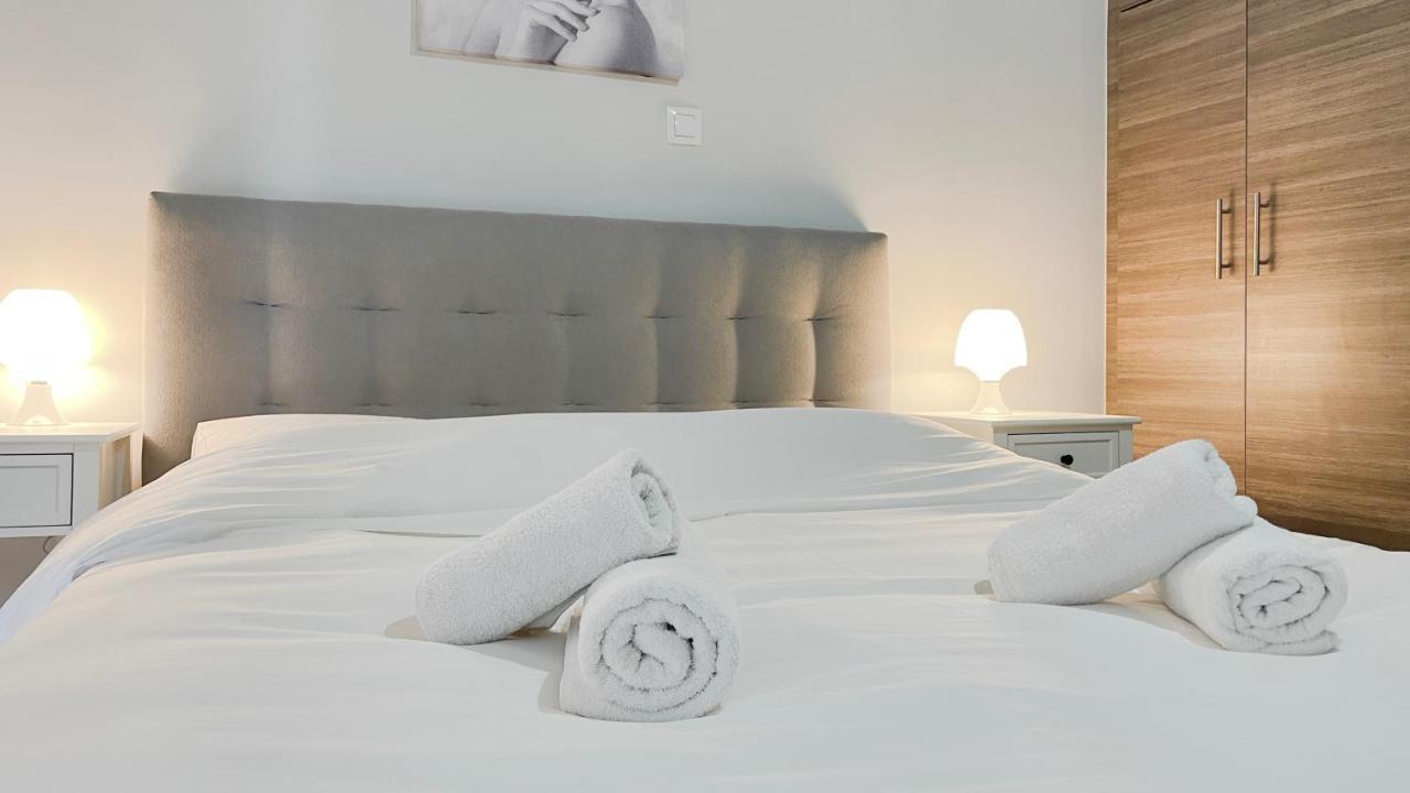 Kodrigktonos Central 77Sqm Apt In Viktoria Atenas Exterior foto