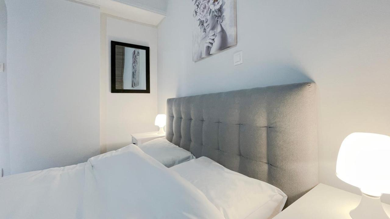 Kodrigktonos Central 77Sqm Apt In Viktoria Atenas Exterior foto